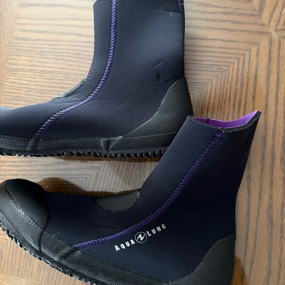 Aqua Lung Womens Ellie 5mm Dive Boots US Size 10 Black Purple Scuba Water Shoes
